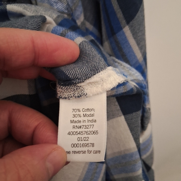 +2🛍SO Oversize Women's Blue and White Plaid Button Down Shirt - Picture 4 of 7